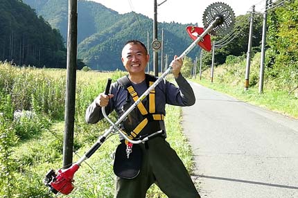 空き地草刈り代行業者の草刈りフォーカス責任者